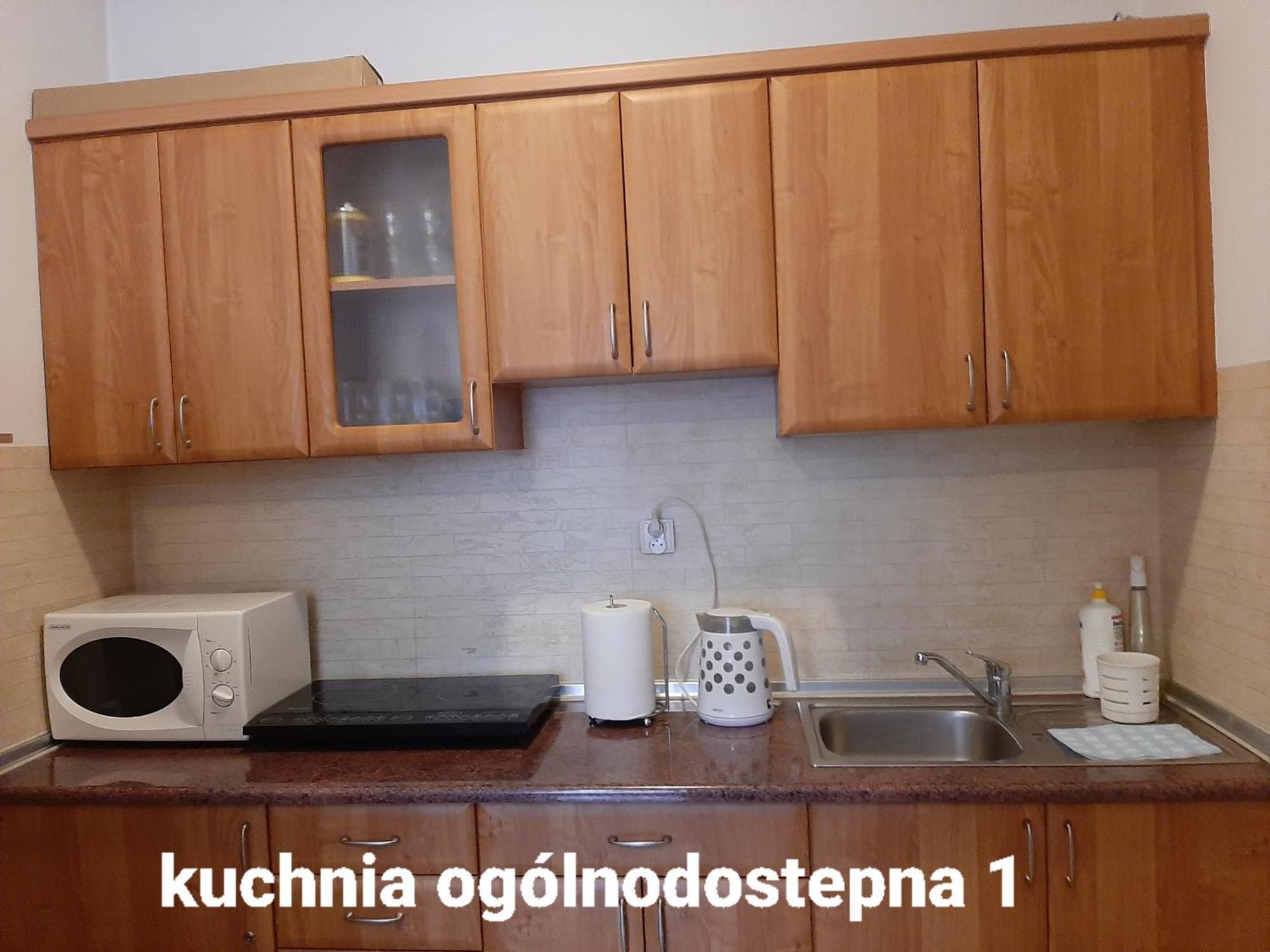 Noclegi Viktor カルヴァリア・ゼブジトフスカ エクステリア 写真